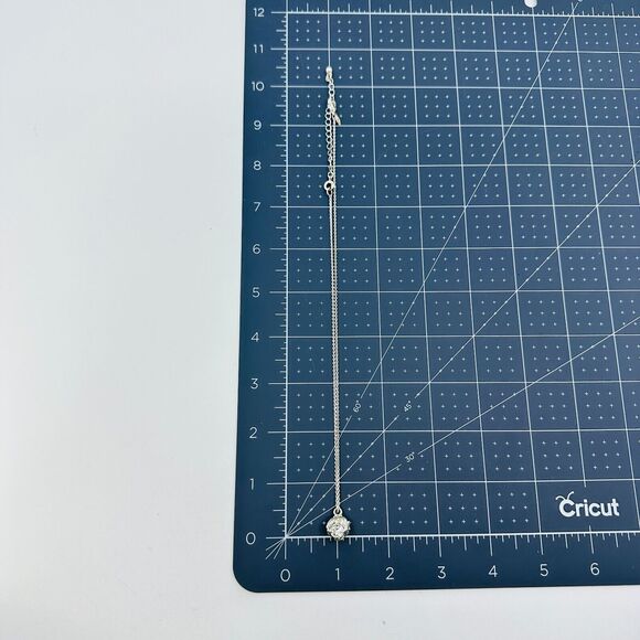 Avon Necklace Rhinestone Cube Prong Set Silver Tone 20" Minimalist Jewelry - Picture 9 of 9